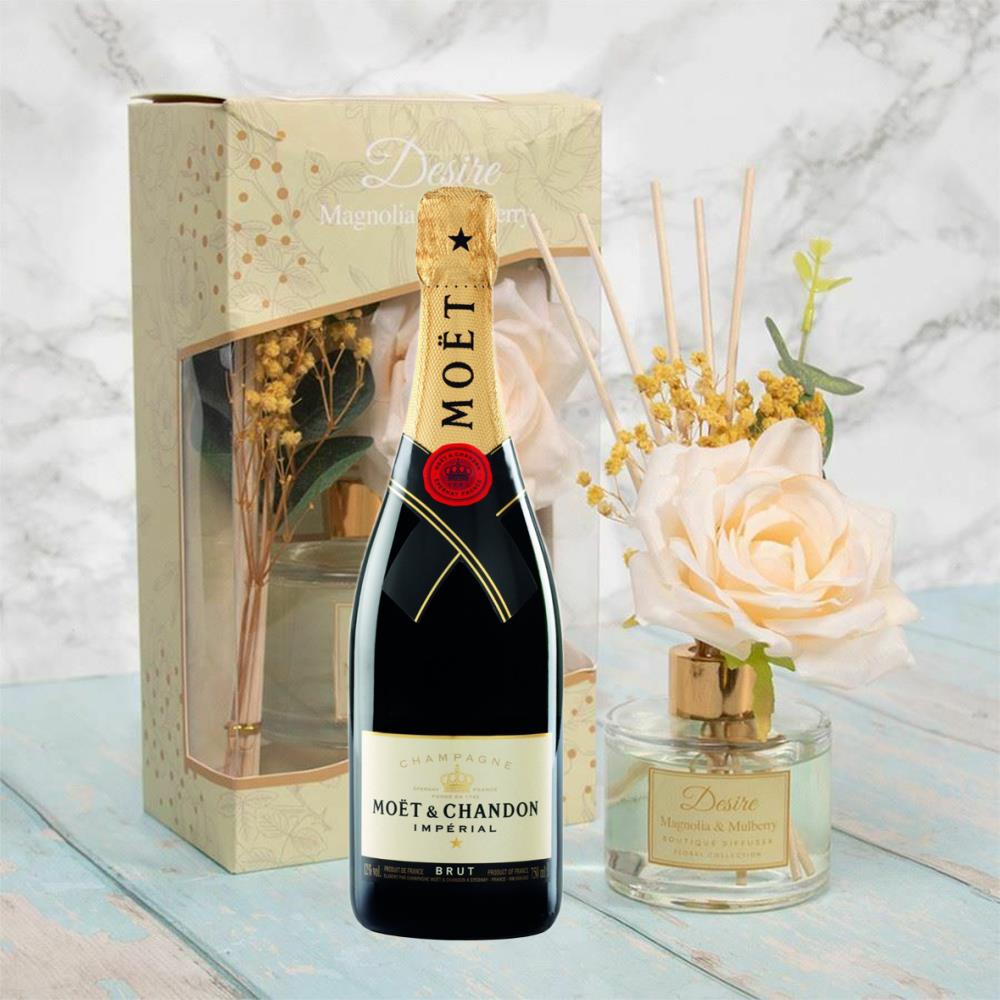 Moet &amp; Chandon Brut Imperial With Magnolia & Mulberry Desire Floral Diffuser